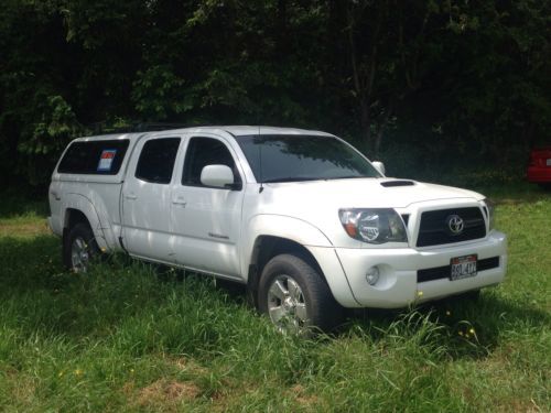 2011 toyota tacoma trd sport crew cab pickup 4-door 4.0l