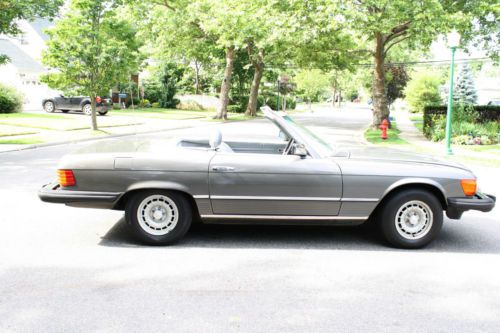 MERCEDES 1983 380 SL Convertible, image 2