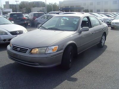 4 cyl low miles good tires clean pe pl cd player great student car
