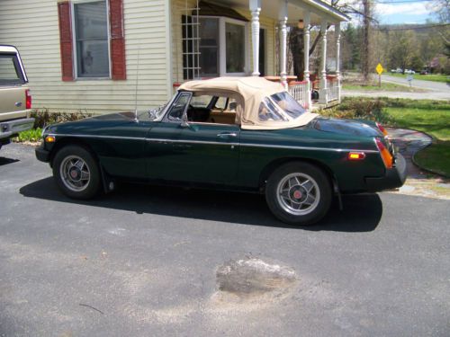 1980  mgb  very nice condition !