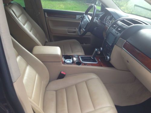 2007 Volkswagen Touareg Base Sport Utility 4-Door 3.6L, image 10