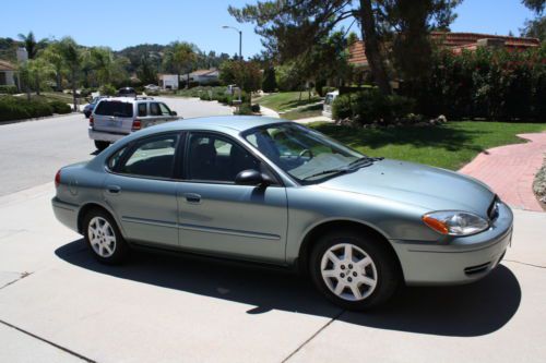 2007 ford taurus se