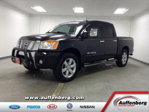2010 nissan titan le