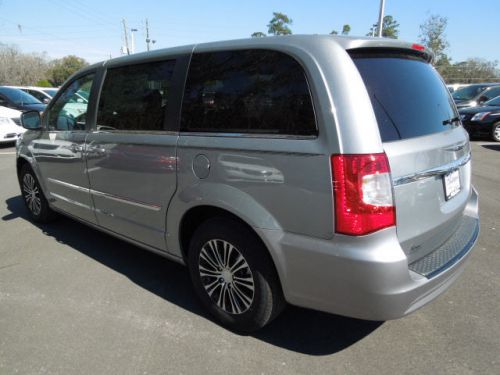 2014 Chrysler Town & Country S, US $32,890.00, image 11