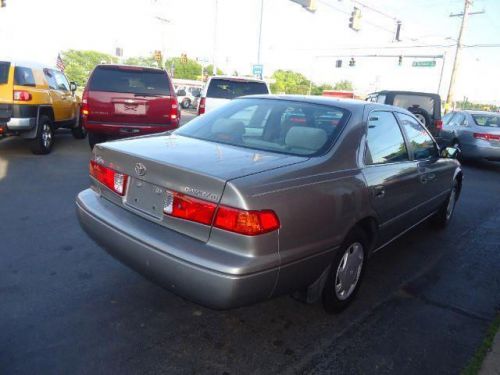 2000 toyota camry le