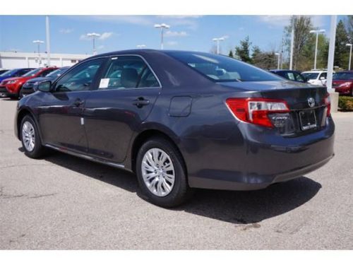 2014 toyota camry le