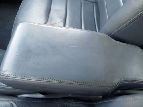 2000 lincoln town car signature