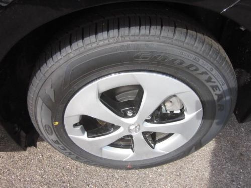 2014 Toyota Prius Three, US $26,800.00, image 3