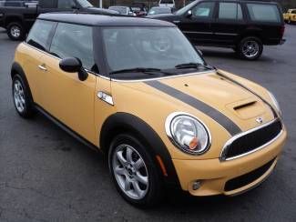 2008 mini cooper s mellow yellow 6 speed premium pkg no reserve perfect carfax!!