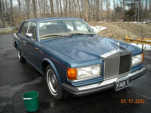 Rolls-royce silver spirit