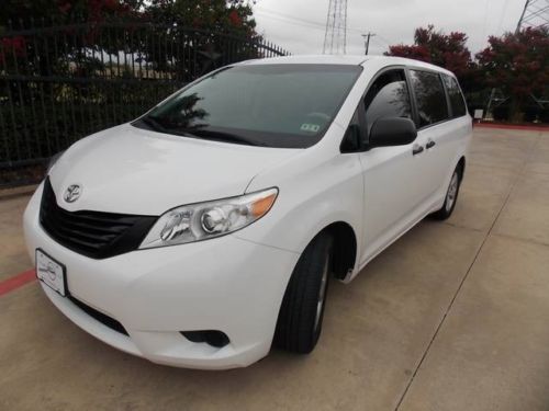 2011 toyota sienna keyless entry one owner cd player keyless entry power rear ac