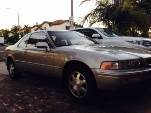 92 legend w/5 spd manual, cali car, no rust, great condition!!!!!