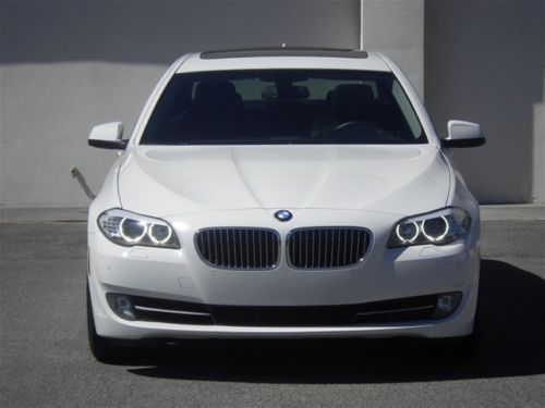 2013 bmw 528i xdrive with nav and driver assist pkg 2.0l