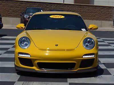 Gt3 coupe manual gasoline 3.8l flat 6 cyl speed yellow