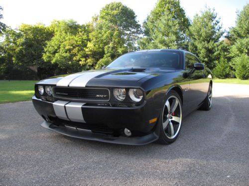 2011 dodge callenger srt8 6.4l 392 hemi 6 speed manual navigation fully loaded