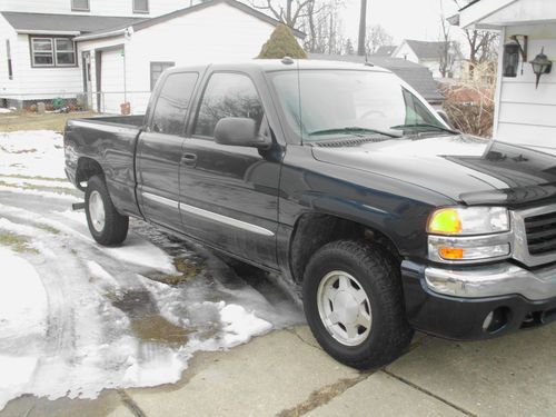 2004 gmc sierra 4x4 no reserve