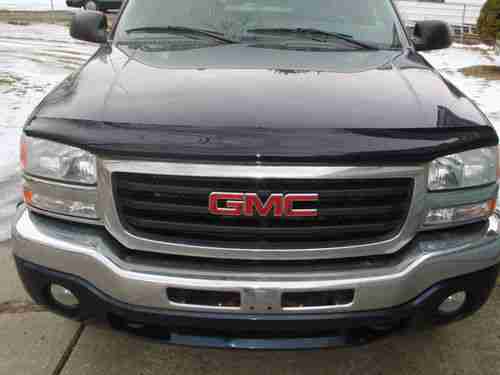 2004 GMC SIERRA 4X4 NO RESERVE, image 2