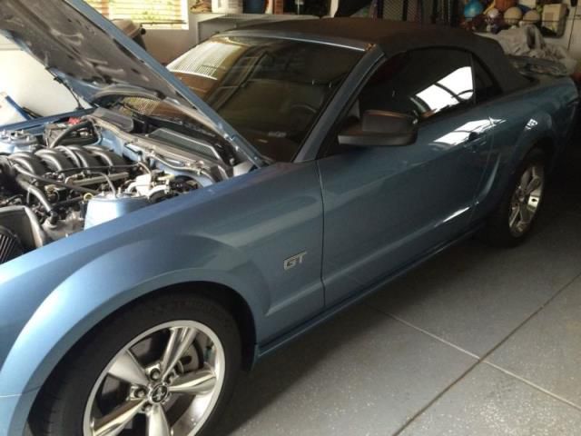 Ford: mustang gt convertible