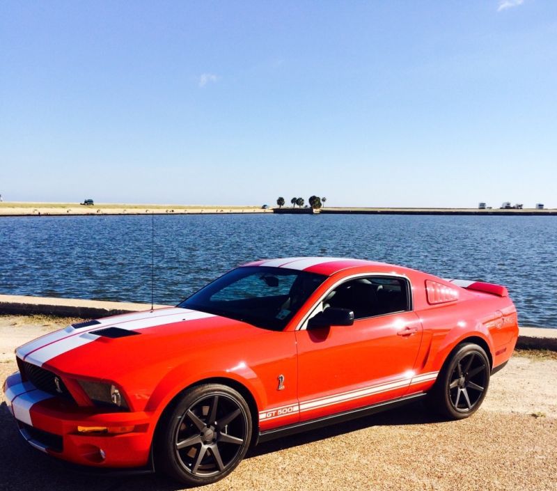 2008 ford mustang