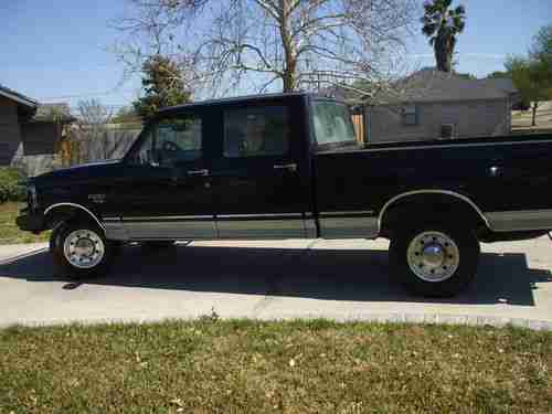 1997 Ford F-250 XL Crew Cab Pickup 4-Door 7.3L, image 4