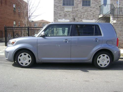 2009 scion xb base wagon 5-door 2.4l