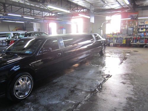 2005 cadillac deville dts sedan limo