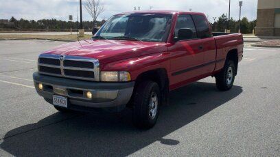 998 dodge ram 1500 laramie slt, extended cab. 4wd.