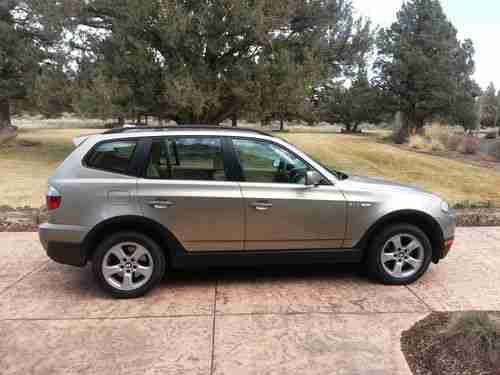 2007 BMW X3 3.0si Sport Utility 4-Door One Owner, Low miles, 6speed Manual, image 2