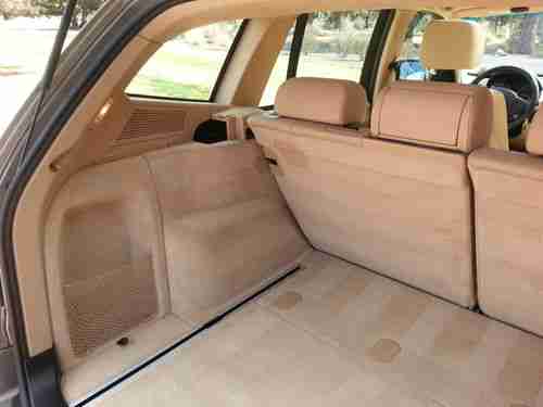 2007 BMW X3 3.0si Sport Utility 4-Door One Owner, Low miles, 6speed Manual, image 20