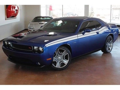 2012 dodge challenger r/t automatic 2-door coupe