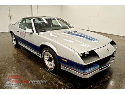 1982 chevrolet camaro pace car 5.0 automatic ps pb dual exhaust console tach