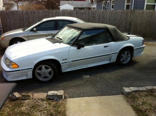 1989 ford mustang gt convertible 2-door 5.0l