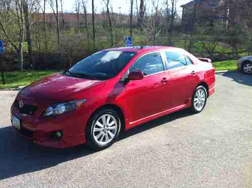 2010 Toyota Corolla, Sports Ed. - 35,000 miles, excellent condition, image 2