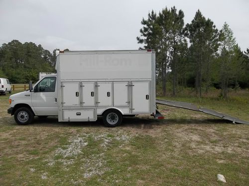 2002 ford e-350 econoline base cutaway van 2-door 5.4l