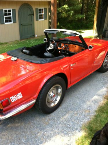 1976 red triumph tr-6