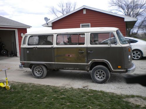 1977 vw transporter bus