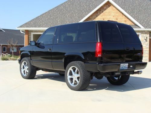 1999 chevrolet tahoe ls sport utility 2-door 5.7l