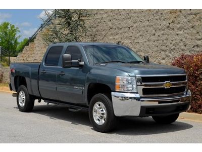 Duramax 6.6l v8 turbocharged, 1 owner, cruise