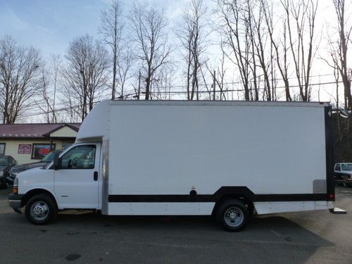 2006 chevrolet express cutaway 6.6l diesel rare nice truck we finance nr