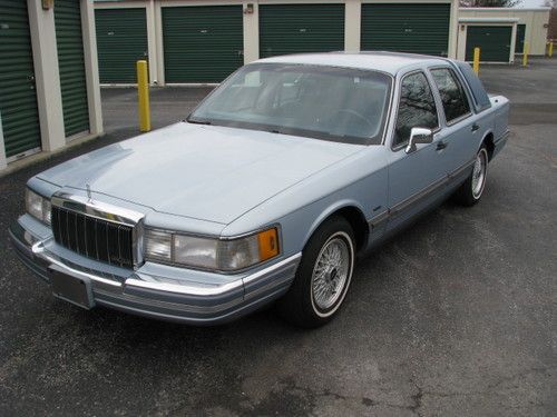 Super clean lincoln town car