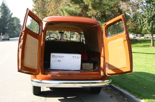 Classic 1949 Chevrolet Panel Van, image 4