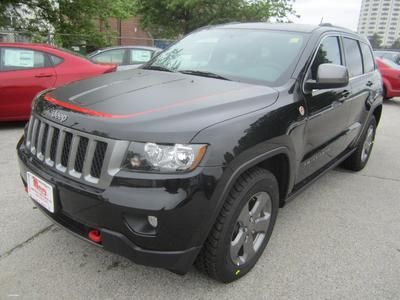 Black laredo trailhawk brand new hemi warranty collectors nav sunroof