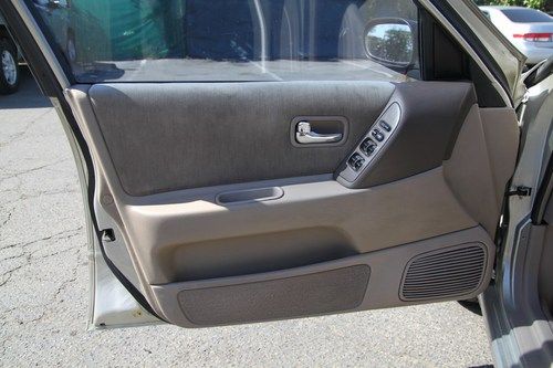 1994 Nissan Altima  Automatic 4 CYLINDER NO RESERVE, image 7