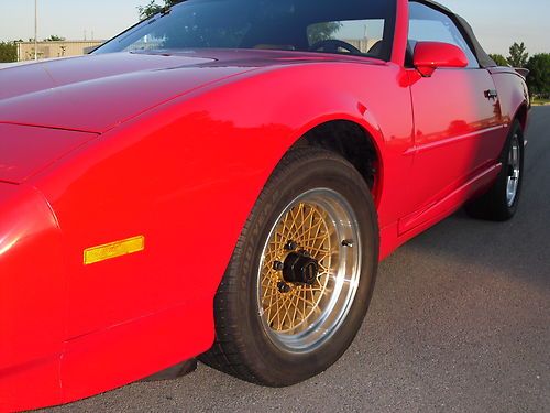 1991 Pontiac Firebird Trans Am CONVERTIBLE, RARE LOW PRODUCTION,22K MILES, MINT!, image 2