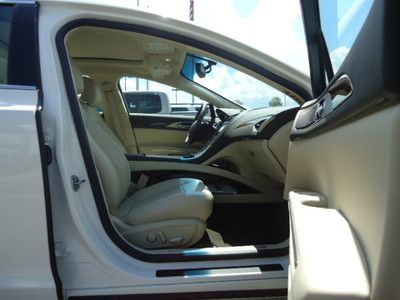 Crystal Champagne Panoramic Vista Roof One Owner We Finance, image 10