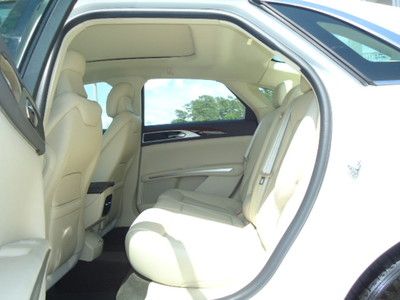 Crystal Champagne Panoramic Vista Roof One Owner We Finance, image 14