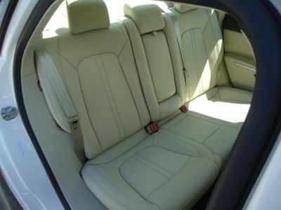 Crystal Champagne Panoramic Vista Roof One Owner We Finance, image 18