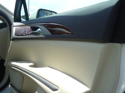 Crystal Champagne Panoramic Vista Roof One Owner We Finance, image 19