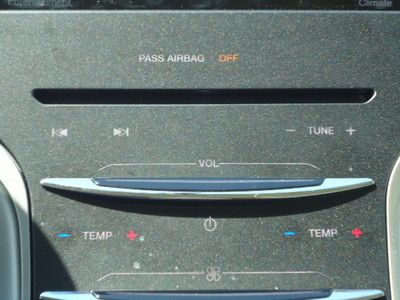 Crystal Champagne Panoramic Vista Roof One Owner We Finance, image 39