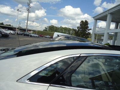 Crystal Champagne Panoramic Vista Roof One Owner We Finance, image 48